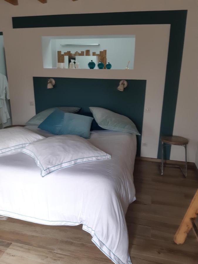Hotel Les Ronzières à Saint-Paul-d'Uzore Extérieur photo